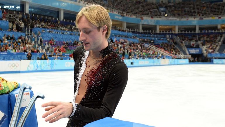 Евгений Плющенко снялся с личного турнира Олимпиады-2014 в Сочи из-за травмы. Фото AFP Евгений Плющенко снялся с личного турнира Олимпиады-2014 в Сочи из-за травмы. Фото AFP