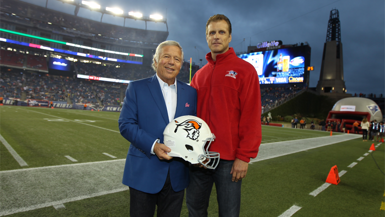 Илья Ярощук (справа). Илья Ярощук (справа).