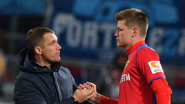 Главный тренер ЦСКА Виктор Гончаренко и Яка Бийол.