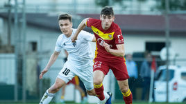 Зелимхан Бакаев в игре за "Арсенал" на втором сборе в Белеке.