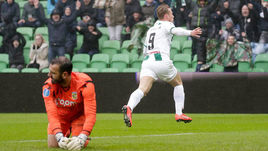 "Витесс" Слуцкого проиграл в добавленное время. Караваев отметился голевым пасом