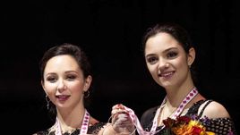 Елизавета Туктамышева и Евгения Медведева.