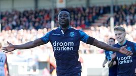 Слуцкий снова на победной волне. "Витесс" разгромил "Эммен"