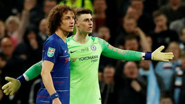 24 февраля. Лондон. "Челси" – "Манчестер Сити" – 0:0, пен. - 3:4. Кепа Аррисабалага (справа) и Давид Луиз.