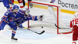 26 февраля. СКА – "Спартак" – 0:2. Робин Ганзл забрасывает шайбу.