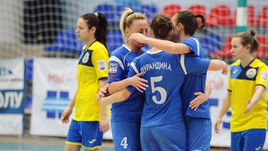 Первым полуфиналистом стала "Аврора"