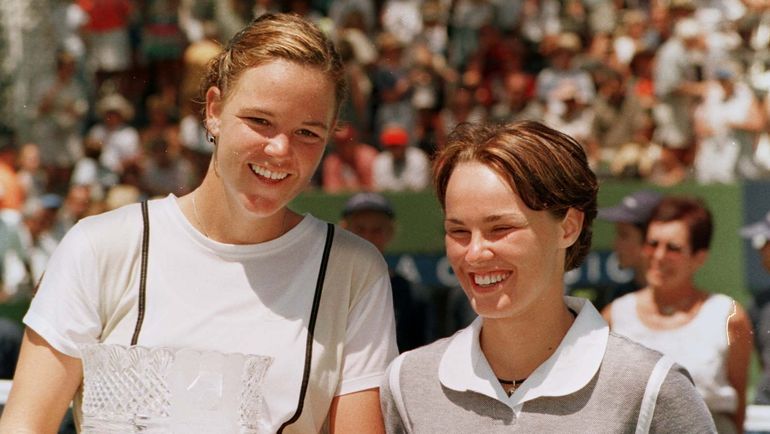 Линдсэй Дэвенпорт и Мартина Хингис. Фото REUTERS Линдсэй Дэвенпорт и Мартина Хингис. Фото REUTERS