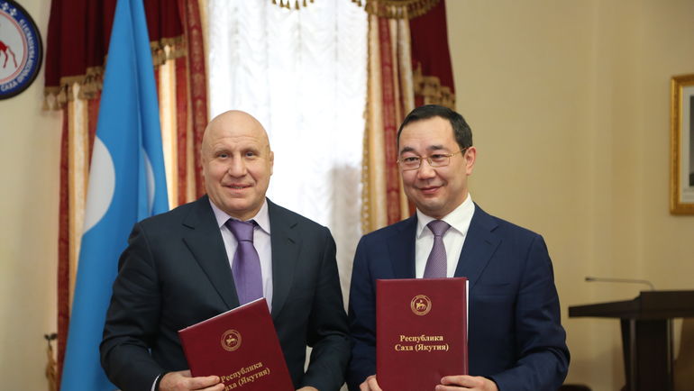 Михаил Мамиашвили и Айсен Николаев. Михаил Мамиашвили и Айсен Николаев.