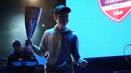 10 марта. Сингапур. Донован "F2Tekkz" Хант - победитель мартовского FUT Champions Cup.