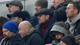 17 марта. Москва. "Спартак" – "Зенит" – 1:1. Массимо Каррера на трибуне "Открытие Арены".