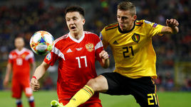 21 марта. Брюссель. Бельгия - Россия - 3:1. Александр Головин против Торгана Азара.