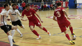 Коммунисты отстояли взятую высоту