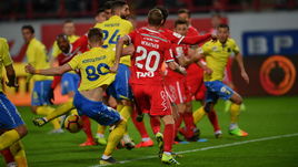 3 апреля. Москва. "Локомотив" - "Ростов" - 2:2. В кубковой игре было очень много борьбы.