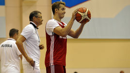 Мужская сборная без разыгрывающих, женская – с американкой. Горячая баскетбольная десятка