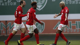 30 марта. Грозный. "Ахмат" - "Спартак" - 1:3. Футболисты "Спартака".