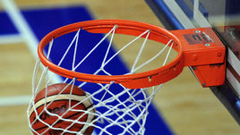 "Домохозяйкам тренировать не позволю". Скандал в детском баскетболе