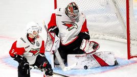 8 апреля. Уфа. "Салават Юлаев" – "Авангард" – 0:1 3ОТ. В игре Игорь Бобков.