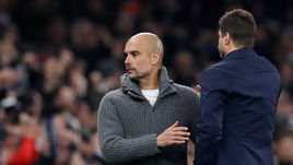 9 апреля. Лондон. "Тоттенхэм" – "Манчестер Сити" – 1:0. Главный тренер гостей Хосеп Гвардьола и его коллега Маурисио Покеттино (спиной).