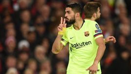 10 апреля. Манчестер. "Манчестер Юнайтед" - "Барселона" - 0:1. Луис Суарес.