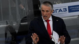 13 апреля. Москва. ЦСКА - "Авангард" - 5:2. Боб Хартли.