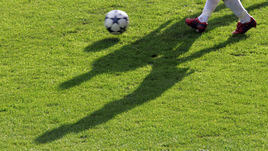 Что скрыто за большим футболом?