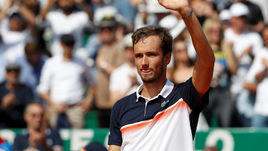 19 апреля. Монте-Карло. Даниил Медведев празднует победу над Новаком Джоковичем.