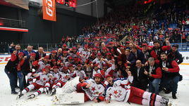 19 апреля. Балашиха. "Авангард" - ЦСКА - 2:3 ОТ. Армейцы празднуют победу.