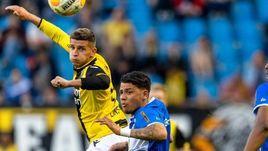 Слуцкий выиграл с крупным счетом. "Витесс" потерял Караваева и Бюттнера