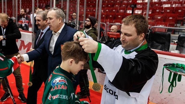 Награждение бронзовых призеров. Награждение бронзовых призеров.