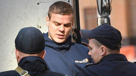 22 апреля. Москва. Александр Кокорин перед очередным заседанием суда.