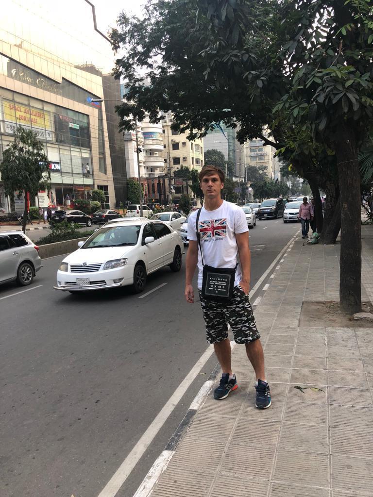 Денис Большаков в Дакке. Денис Большаков в Дакке.