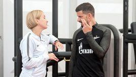 Исаак Серрано и Мария Бурова.