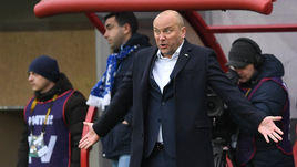 Главный тренер "Динамо" Дмитрий Хохлов.