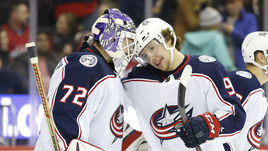 Сергей Бобровский и Артемий Панарин.