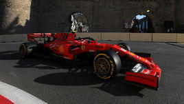 26 апреля. Баку. Пилот "Феррари" Шарль Леклер во время практики.