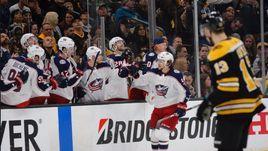 Артемий Панарин празднует гол в ворота "Бостона".