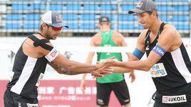 Вячеслав Красильников (слева) и Олег Стояновский.