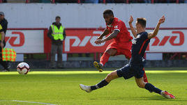 28 апреля. Москва. "Локомотив" – "Енисей" - 2:1. Джефферсон Фарфан забивает победный гол.