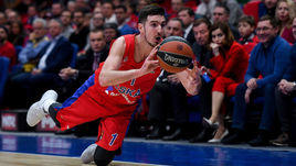 Нандо де Коло.