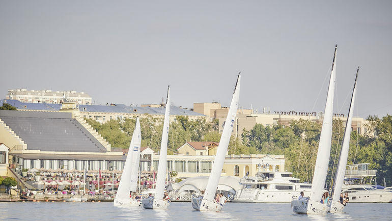 PROyachting. PROyachting.