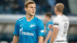 7 октября 2018 года. Санкт-Петербург. "Зенит" - "Краснодар" - 2:1. Александр Кокорин в игровой паузе. После этого матча в его карьере наступила длительная пауза.