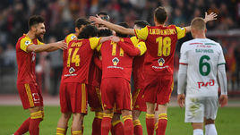 4 мая. Тула. "Арсенал" - "Локомотив" - 2:0. Победа "Арсенала" над железнодорониками сделала чемпионом "Зенит".