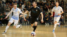 Фаворитов отправляют в досрочный отпуск