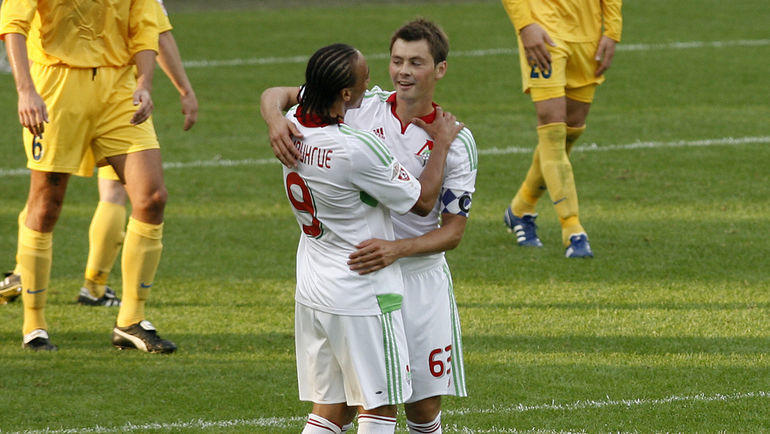 Питер Одемвингие и Динияр Билялетдинов. Фото Алексей Иванов Питер Одемвингие и Динияр Билялетдинов. Фото Алексей Иванов