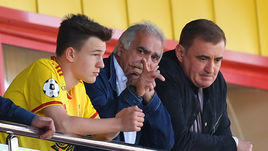 19 мая. Тула. "Арсенал" - "Краснодар" - 0:3. Гурам Аджоев (в центре) и Алексей Дюмин (справа) во время матча.