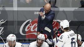 23 мая. Братислава. Россия - США - 4:3. Джефф Блэшилл на скамейке сборной США.