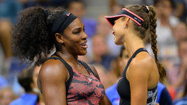 31 августа 2015 года. Нью-Йорк. Серена Уильямс и Виталия Дьяченко после очной встречи (6:2, 6:0).