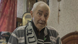 "Человек схватил молоток и расколотил лицо Стрельцову. Испортил памятник"