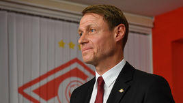 Олег Кононов.