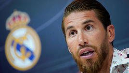 30 мая. Мадрид. Серхио Рамос собрал специальную пресс-конференцию, чтобы рассказать о своей преданности "Реалу".